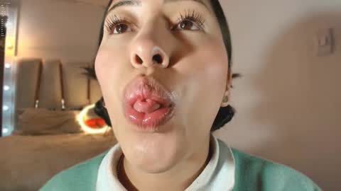 Helena    Every Friday new video for my fan club loves  online show from 01.31.25