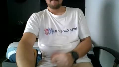 Snapshot of nerdxxx94 chatting on 06.26.26 MrBull online show from 06.26.26