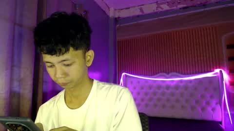 Ethan online show from 06.12.26