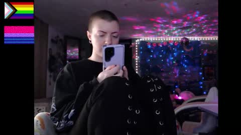 Snapshot of nerdy_squirty chatting on 10.14.25 NerdySquirty online show from 10.14.25