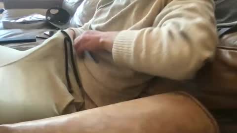 nerdyboi22 online show from 02.22.25