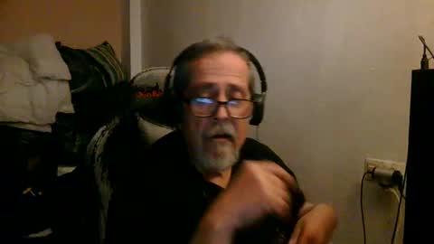 Snapshot of neron401 chatting on 04.03.26 neron401 online show from 04.03.26