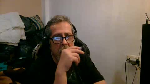 Snapshot of neron401 chatting on 04.06.26 neron401 online show from 04.06.26