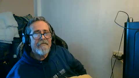 Snapshot of neron401 chatting on 04.12.26 neron401 online show from 04.12.26