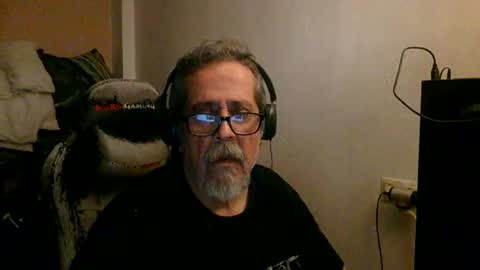 Snapshot of neron401 chatting on 04.16.26 neron401 online show from 04.16.26