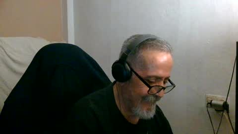 Snapshot of neron401 chatting on 06.17.26 neron401 online show from 06.17.26