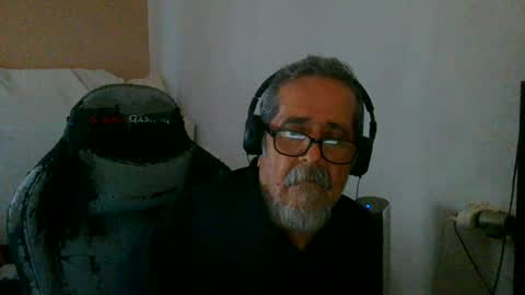 Snapshot of neron401 chatting on 08.01.26 neron401 online show from 08.01.26