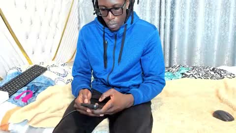 netfux_and_chill online show from 03.12.26