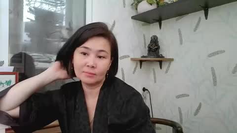 Nettie Allie online show from 12.18.25