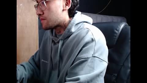 Snapshot of neuttron chatting on 01.08.26 neuttron online show from 01.08.26