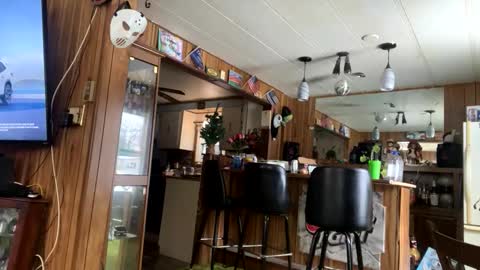 neversaynevrrr online show from 12.17.25