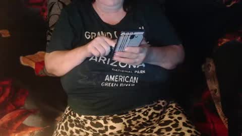 Snapshot of new_milf chatting on 07.10.26 Lilly online show from 07.10.26