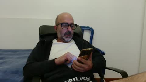 simi online show from 10.25.25