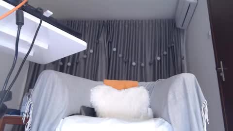 Im Ana ntmu...Please dontt forget to give thump up and follow me kiss online show from 11.12.25