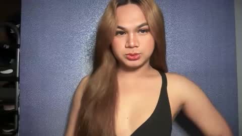 Snapshot of newbitch_intown69 chatting on 10.22.25 Jane online show from 10.22.25