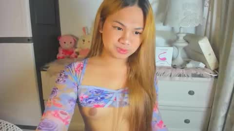 Snapshot of newbitch_intown69 chatting on 11.25.25 Jane online show from 11.25.25