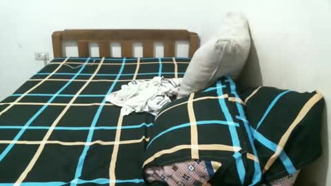 Lucy Pearl online show from 01.06.25