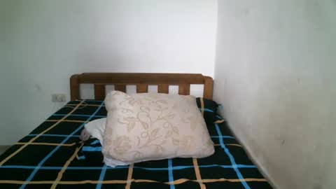 Lucy Pearl online show from 01.09.25