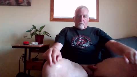 Snapshot of newhallboxer chatting on 03.19.26 newhallboxer online show from 03.19.26