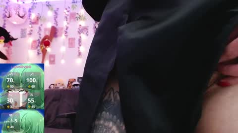 Snapshot of newjadedelux chatting on 01.21.25 New Account Jade Delux online show from 01.21.25