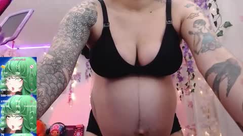 Snapshot of newjadedelux chatting on 11.24.25 New Account Jade Delux online show from 11.24.25