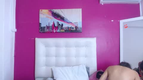 Snapshot of nextdoor_fantasy chatting on 12.20.25 nextdoor_fantasy online show from 12.20.25