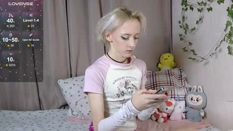 Snapshot of nextvibe1 chatting on 11.13.25 NextVibe1 online show from 11.13.25