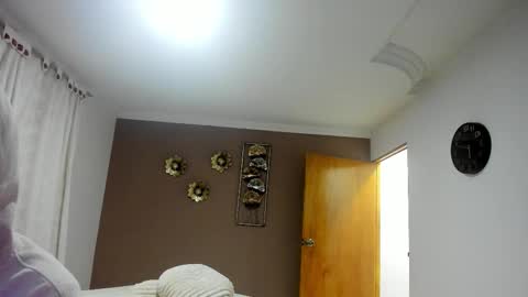 Snapshot of neyder_sanz chatting on 02.12.26 NEYDER online show from 02.12.26