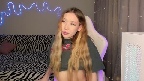 Mina online show from 01.08.25