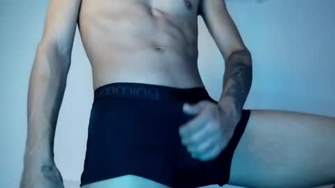 Snapshot of nezhandscyla chatting on 04.11.26 NezhandScyla online show from 04.11.26