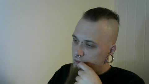 Snapshot of nezvers chatting on 02.04.25 YouPick online show from 02.04.25