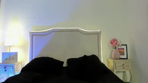 Snapshot of nia_malkova chatting on 04.24.26 Nia Malkova online show from 04.24.26