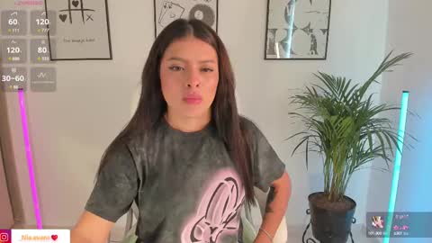 Nia online show from 03.12.25