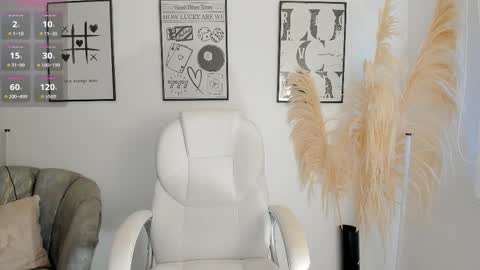 Nia online show from 10.14.25