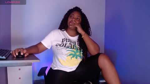 Snapshot of niawk_ chatting on 02.16.25 Niawk online show from 02.16.25