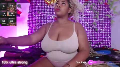 Snapshot of niawk_ chatting on 10.24.25 Niawk online show from 10.24.25