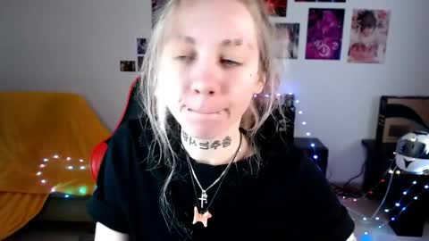 nica_kawaii online show from 04.09.26