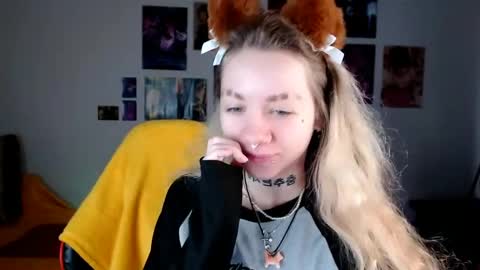 Snapshot of nica_kawaii chatting on 04.27.26 nica_kawaii online show from 04.27.26