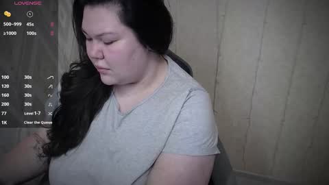 Snapshot of nicara_ chatting on 12.11.24 nicara_ online show from 12.11.24