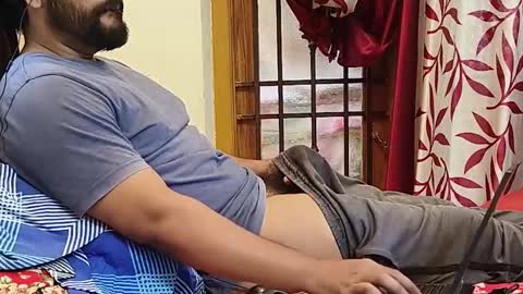 Snapshot of nice_guy_4u_ chatting on 10.28.25 Robin online show from 10.28.25