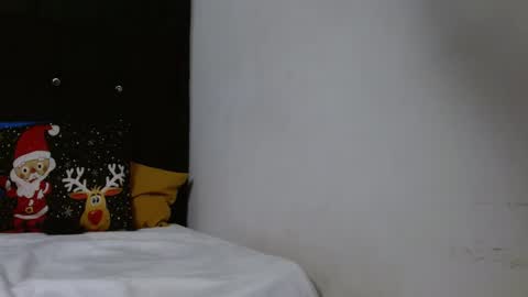 Snapshot of nicecherry_ chatting on 01.08.25 Michell online show from 01.08.25