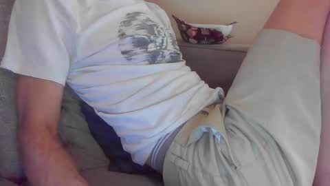 Snapshot of niceguyandrew chatting on 03.31.26 Andrew online show from 03.31.26