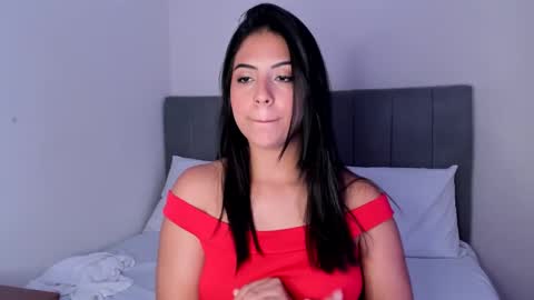 Snapshot of nicejuli19 chatting on 12.19.24 Julieta online show from 12.19.24