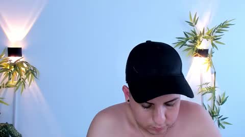 Snapshot of nick23_ chatting on 12.17.25 nick23_ online show from 12.17.25