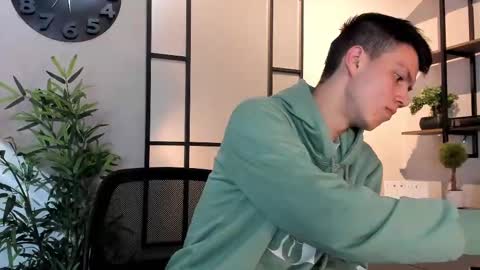 Snapshot of nick_torn chatting on 09.14.25 Nick online show from 09.14.25