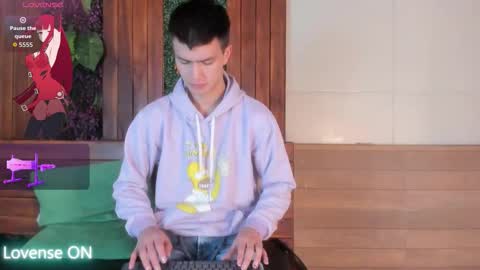 Snapshot of nick_torn chatting on 09.16.25 Nick online show from 09.16.25