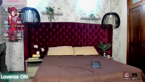 Snapshot of nick_torn chatting on 09.29.25 Nick online show from 09.29.25