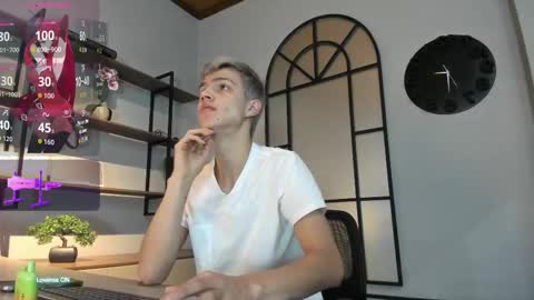 Snapshot of nick_torn chatting on 10.22.25 Nick online show from 10.22.25