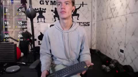 Snapshot of nick_torn chatting on 11.16.25 Nick online show from 11.16.25