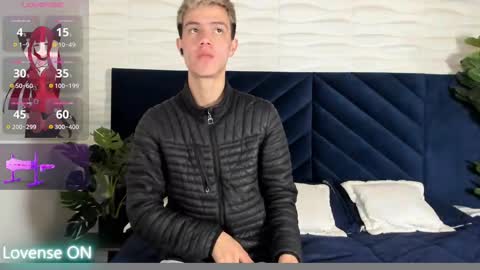 Snapshot of nick_torn chatting on 11.21.25 Nick online show from 11.21.25